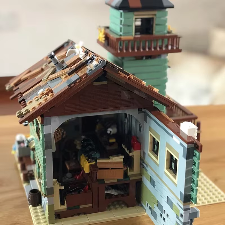 Fischerhaus am Hafen – detailreiches Klemmbaustein-Set mit 2.049 Teilen | LEGO®-kompatibel