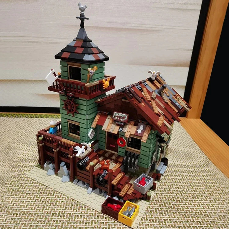 Fischerhaus am Hafen – detailreiches Klemmbaustein-Set mit 2.049 Teilen | LEGO®-kompatibel