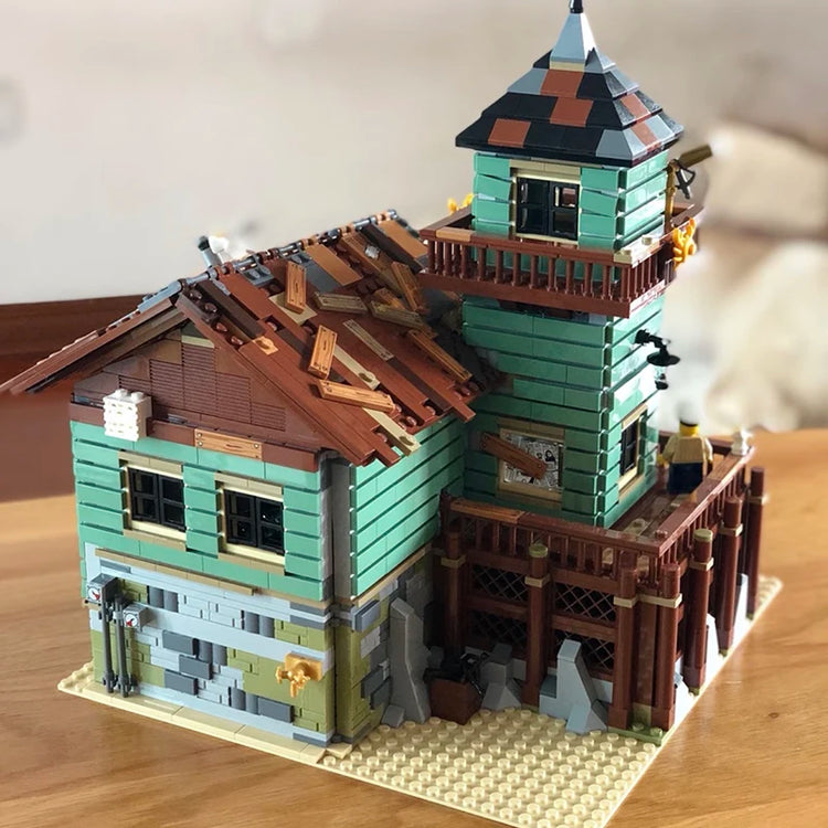 Fischerhaus am Hafen – detailreiches Klemmbaustein-Set mit 2.049 Teilen | LEGO®-kompatibel